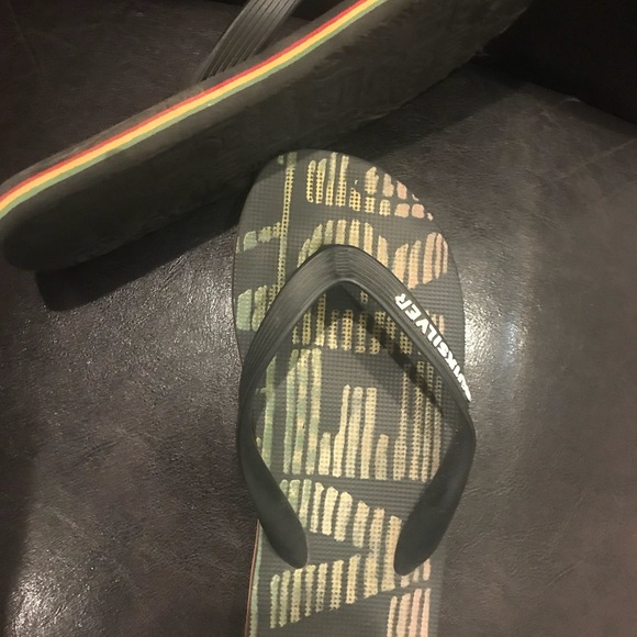 Quicksilver Rasta Flip Flops ❤️💚💛 - Picture 2 of 4